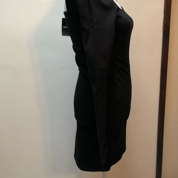 Black Dress - Picture 2 of 2